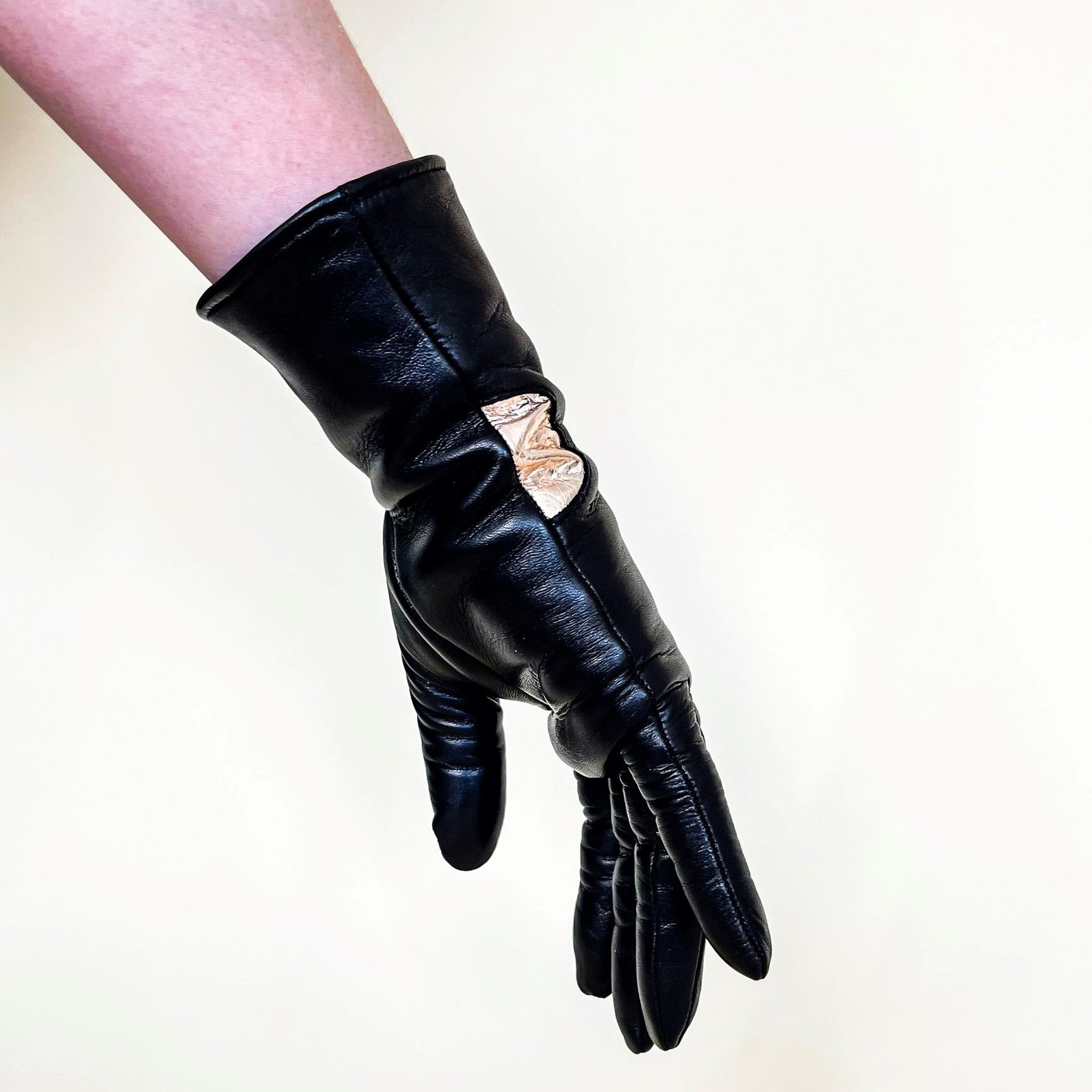 Naisten nahkakäsine, bling pallot, musta