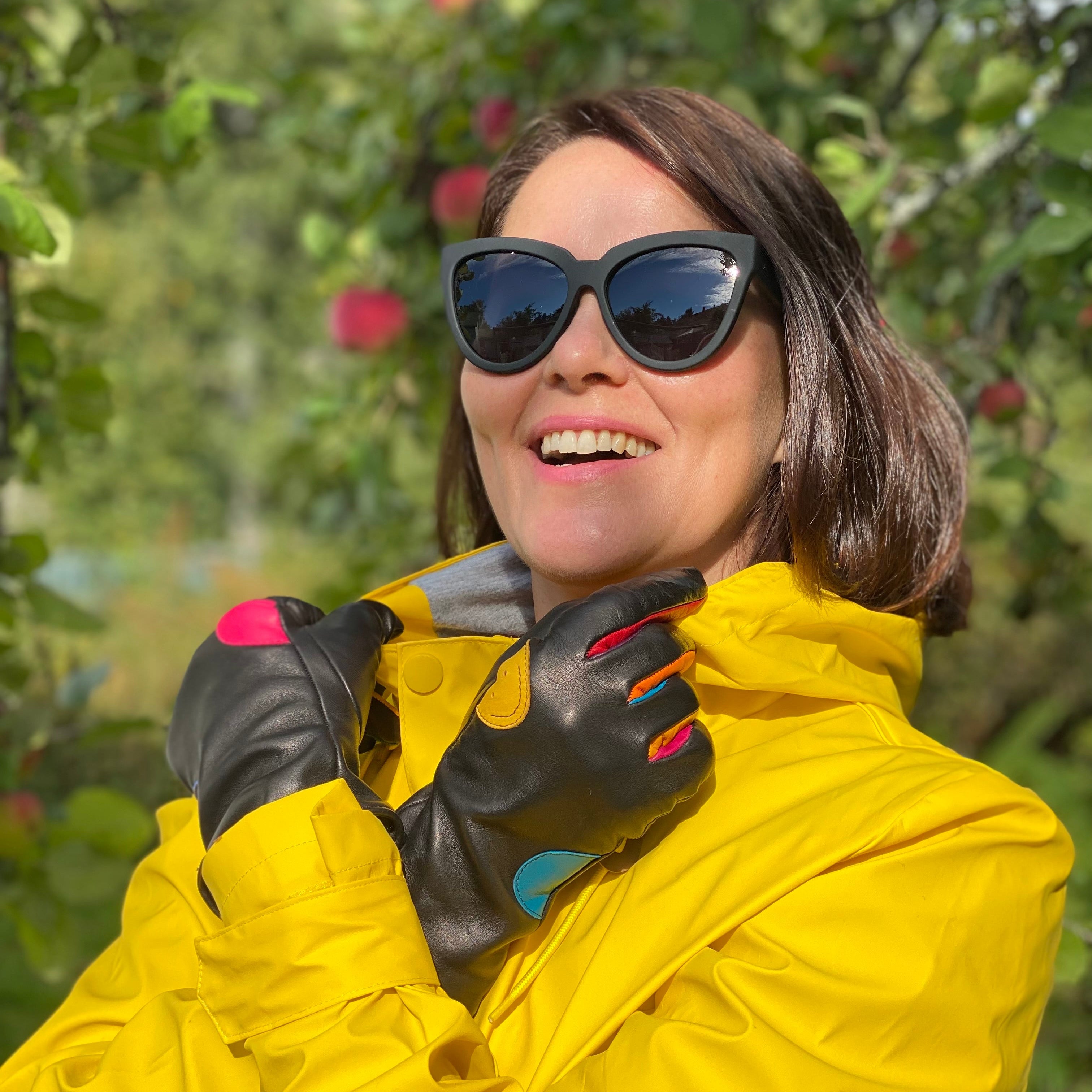 Naisten nahkakäsine, musta, hymyhitti