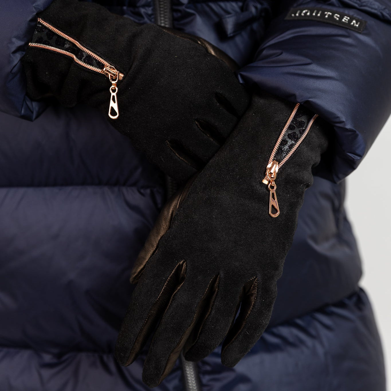 Naisten nahkakäsineet, mokka-nappa, vetoketju, musta