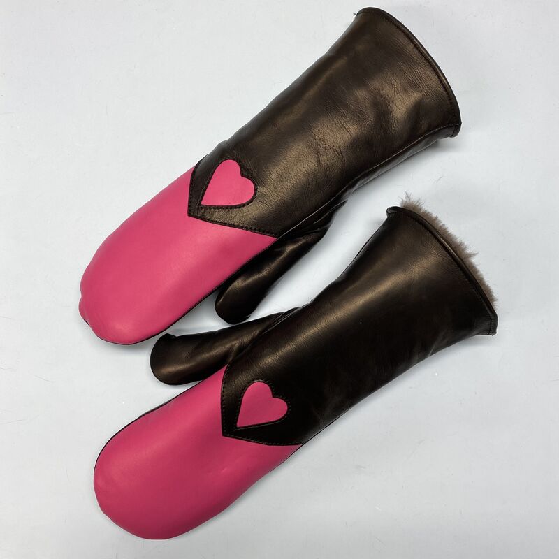 Naisten turkisvuori rukkanen, musta, sydän