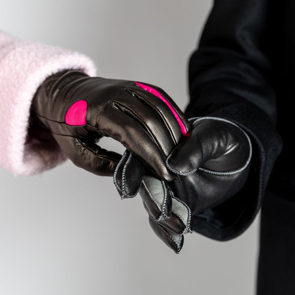 Naisten nahkakäsine, pinkkipallot, musta